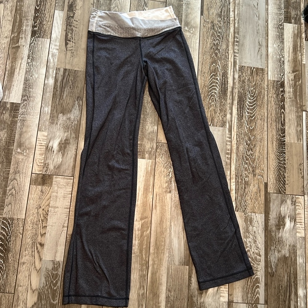 Lululemon yoga pants regular Grey with white/light blue waist band